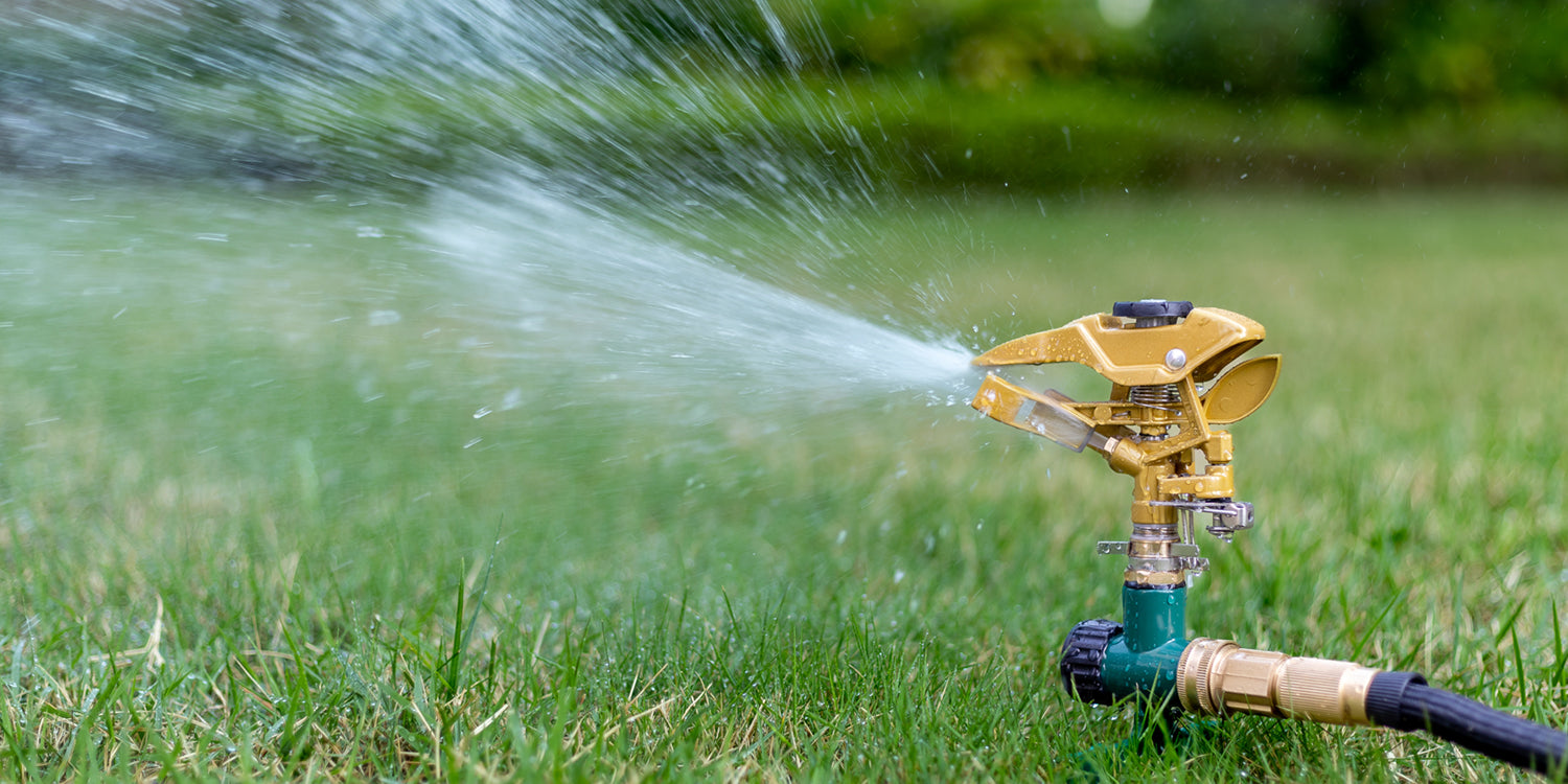 Load video: All Metal Impact Sprinkler for watering lawn